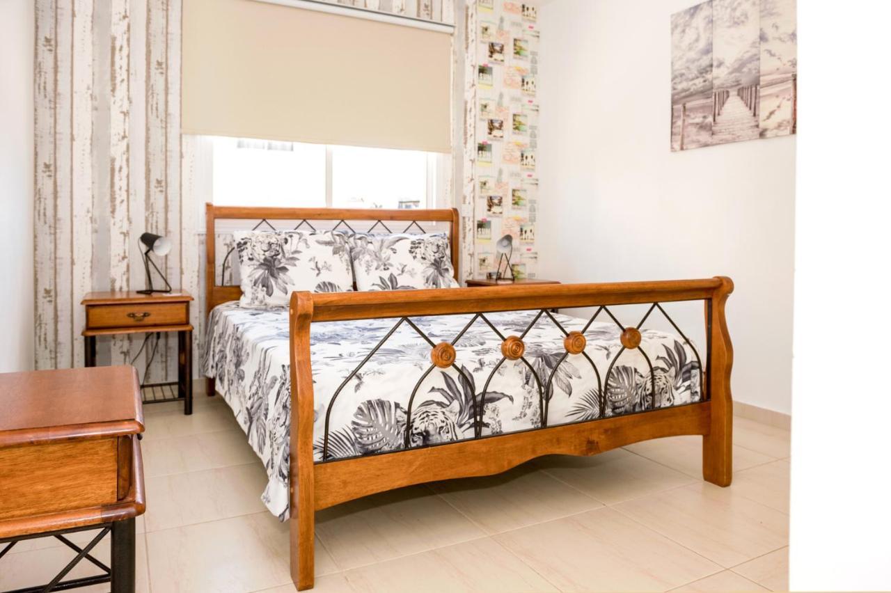 Sofia Apartment 700M Away From The Beach Paralimni Buitenkant foto