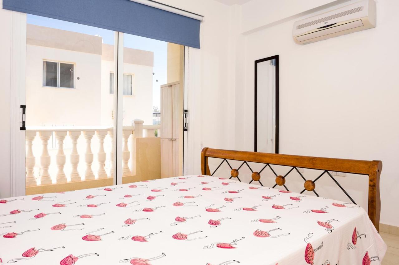 Sofia Apartment 700M Away From The Beach Paralimni Buitenkant foto