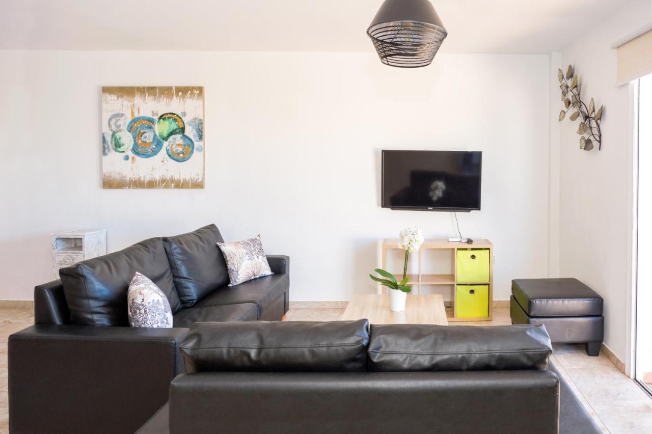 Sofia Apartment 700M Away From The Beach Paralimni Buitenkant foto